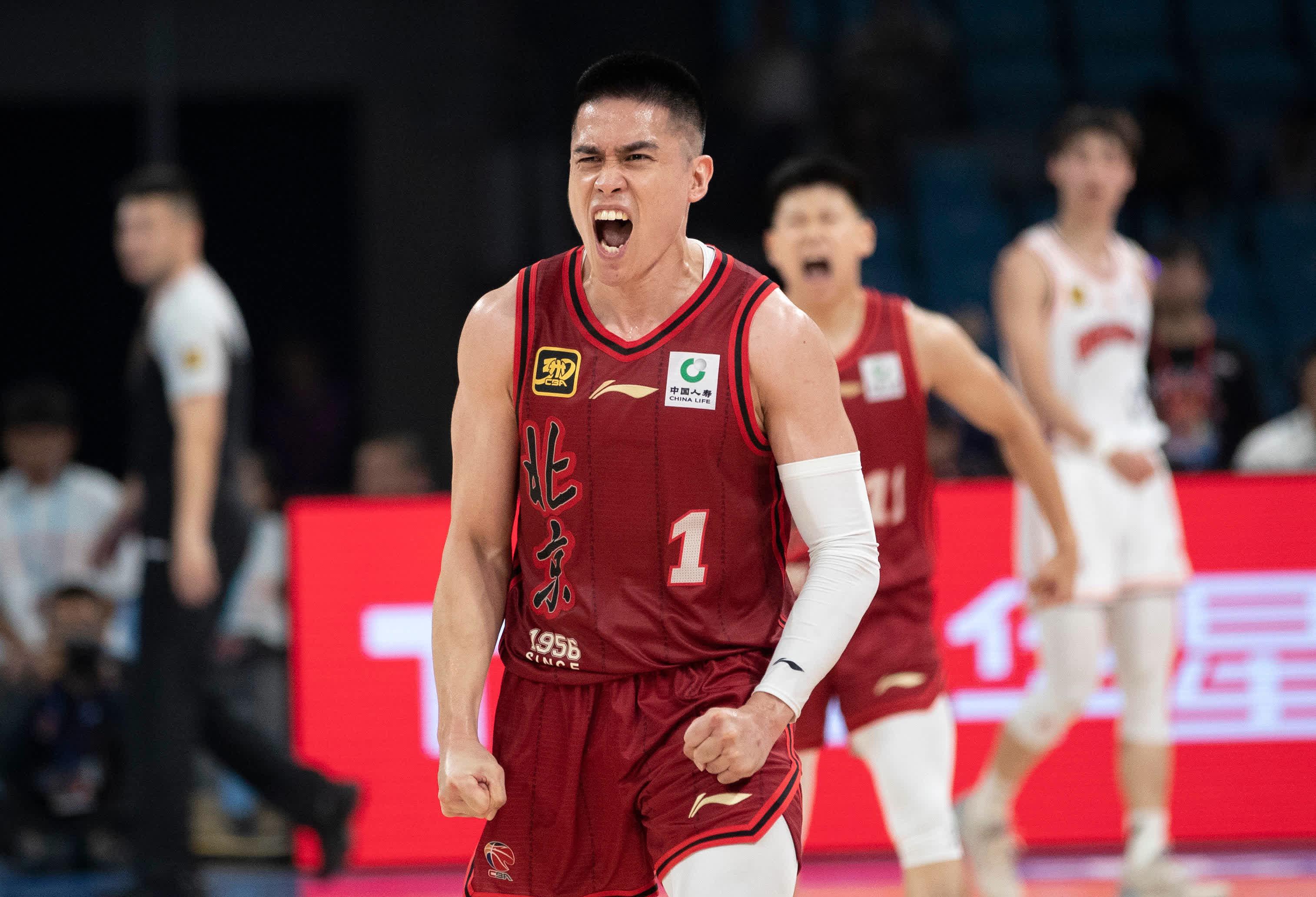 包含国际比赛日波尔图手感冰凉——CBA常规赛节点到来；悬念犹存；阵容厚度经受考验的词条