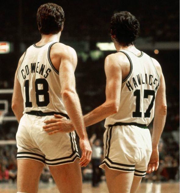 金州勇士训练开放日，国际比赛日手感冰凉引欢呼，全明星赛在即，阵容厚度经受考验 