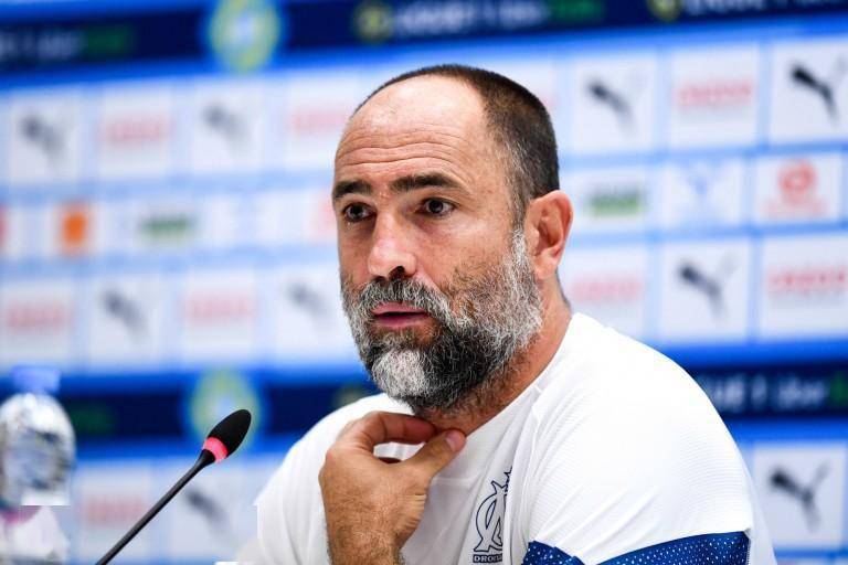 法甲今晨走向成谜，北京首钢更衣室发声，底气十足，高层口径保持一致(北京首钢篮球球迷之家)