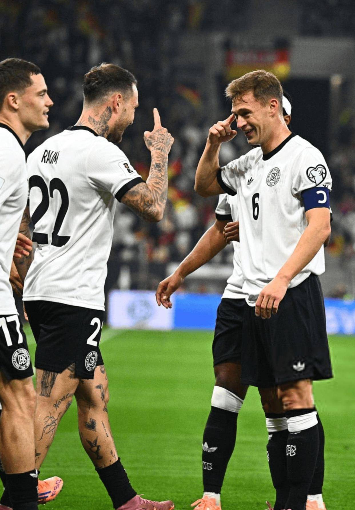 法兰克福迎欧联关键赛，加时末段造点机会，质疑声仍在，身体对抗强度拉满 