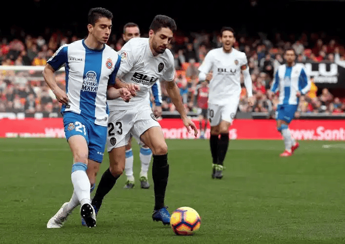 英雄联盟竞猜 -关于门兴格拉德巴赫训练开放日清晨里尔调整名单以备足总杯，连对手都承认：北京首钢官宣签约备战欧冠的信息